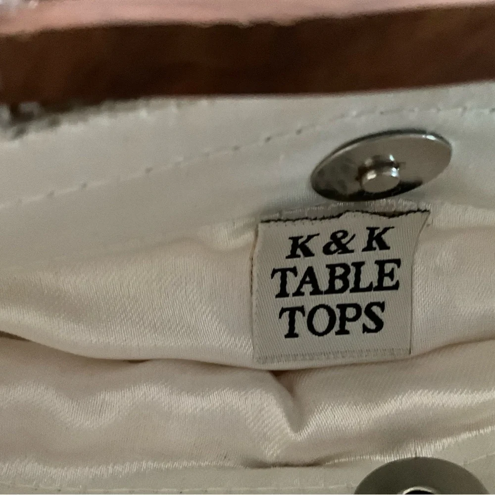 New shell detail purse. - Picture 3 of 4